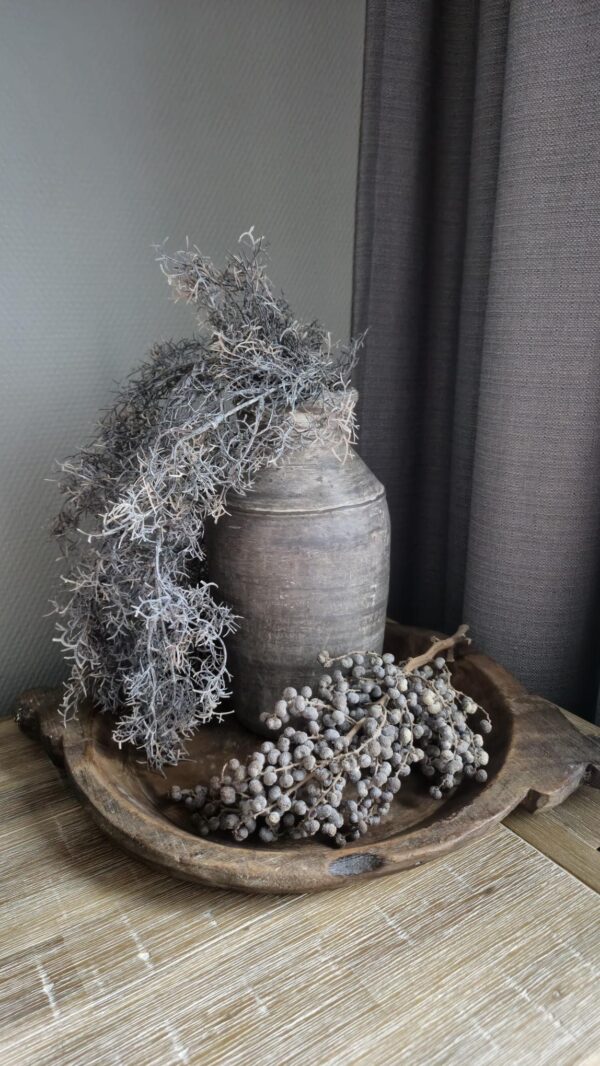 20250220_102029 Unieke stenen vaas in grijze kleur – 26 cm Hoog (Exclusief Decoratie)