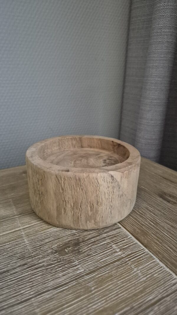 20250528_190503 Houten Onderzetter voor Kaarsenstandaard – 12 x 6 cm