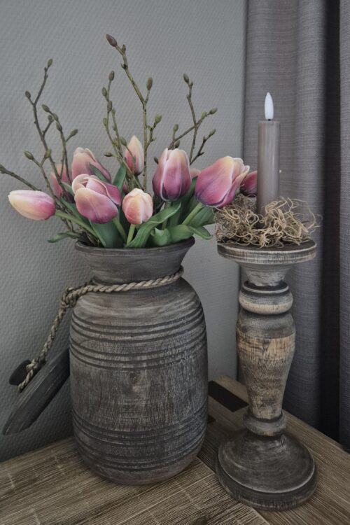 Kandelaar 25 cm hoog, 9,5 cm breed