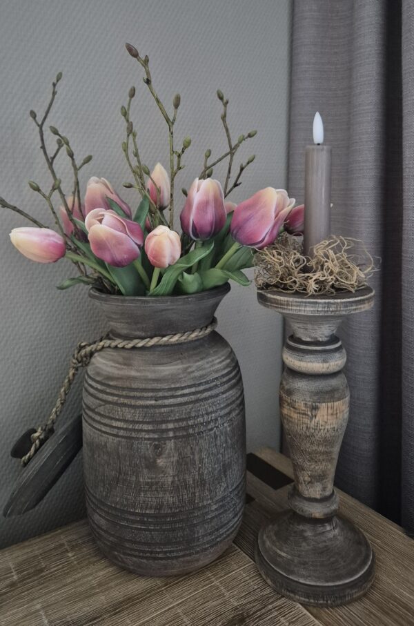 Kandelaar 25 cm hoog, 9,5 cm breed