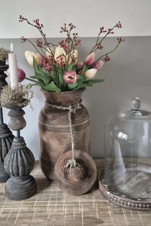 Glazen stolp met onderzetter