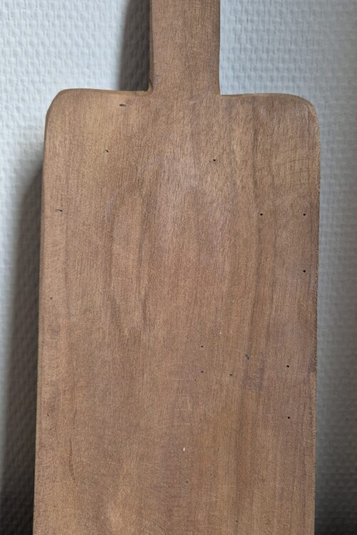 Klein houten plankje van 35 cm lang, 13,5 cm breed en 2,5 cm hoog