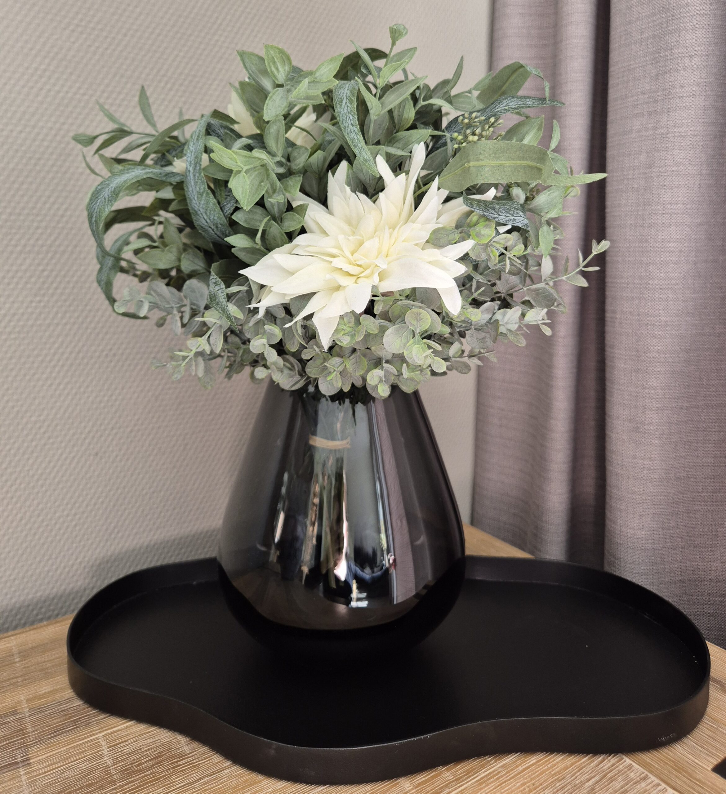 Dienblad zwart van Vase The World – L44 x B25 x H2 cm