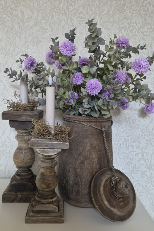 Compleet decoratieset met houten pot, boeket en LED-kandelaren