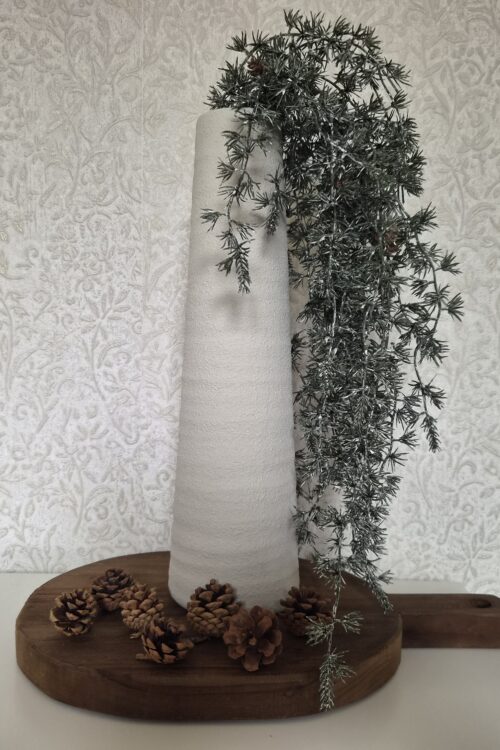 Vaas met decoratie tak
